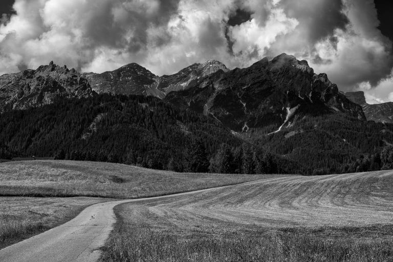 Salendo lungo la Valle di Braies, Dolomiti di Sesto