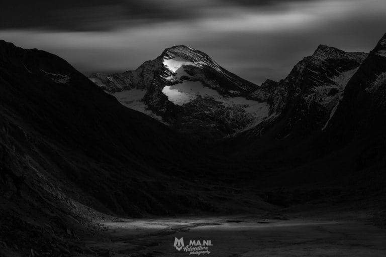Serie "Chasing the Light" - Rötspitze, Alti Tauri