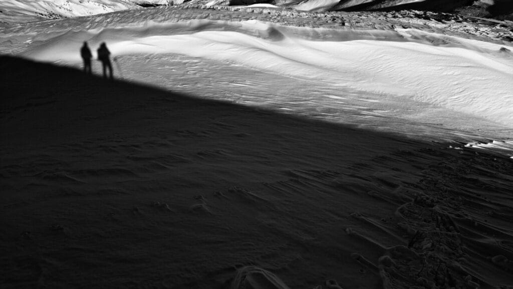 La neve che svela il silenzio in montagna